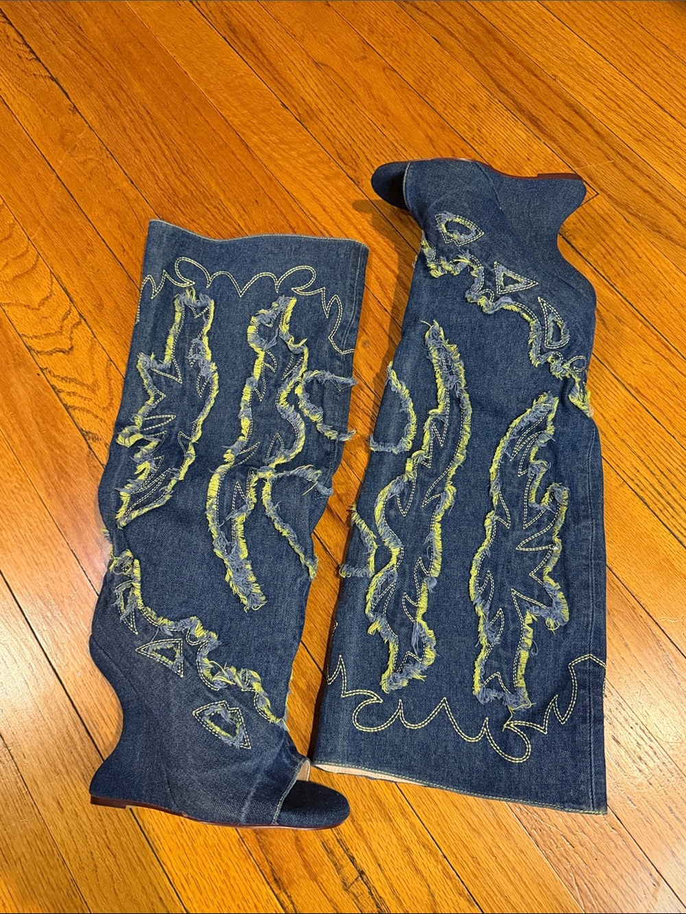 Denim Frayed Embroidered Heeled Boots in Dark Blue